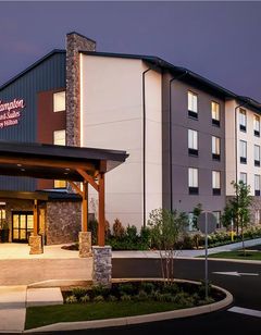 Hampton Inn and Suites Intercou
