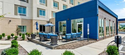 Hampton Inn by Hilton Daleville Exterior
