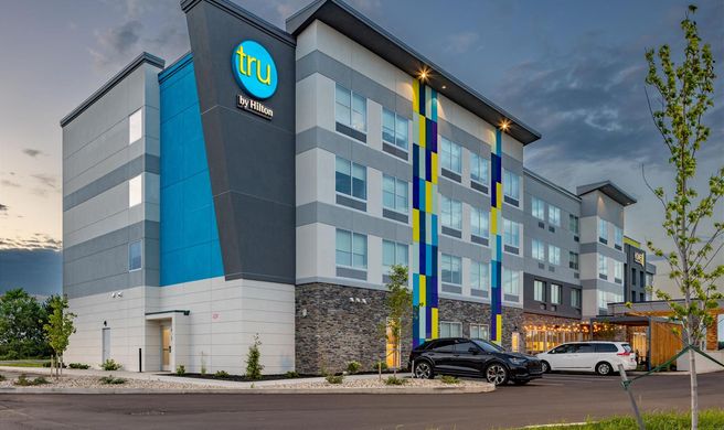 Tru by Hilton Kalamazoo Exterior