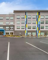 Tru by Hilton Brockton