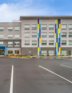 Tru by Hilton Brockton