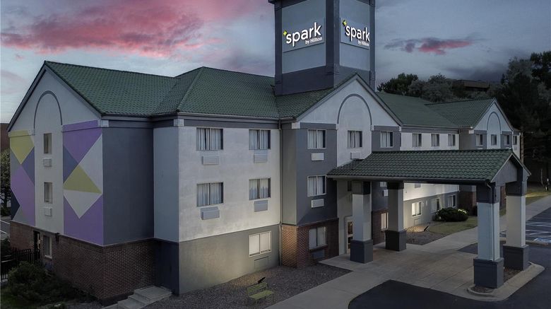 Spark by Hilton Lakewood Denver Southwes Exterior. Images powered by <a href="https://iceportal.shijigroup.com" target="_blank" rel="noopener">Ice Portal</a>.