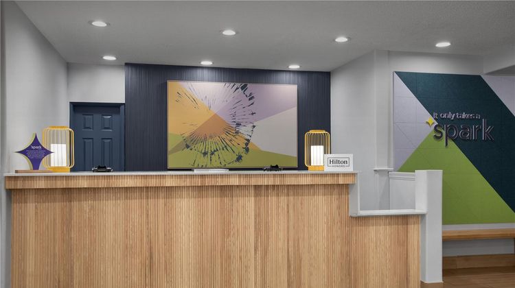 Spark by Hilton Lakewood Denver Southwes Lobby