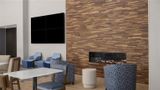 Hampton Inn & Suites by Hilton Long Isla Lobby