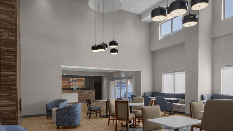 <b>Hampton Inn & Suites by Hilton Long Isla Lobby</b>. Images powered by <a href="https://iceportal.shijigroup.com/" title="IcePortal" target="_blank">IcePortal</a>.