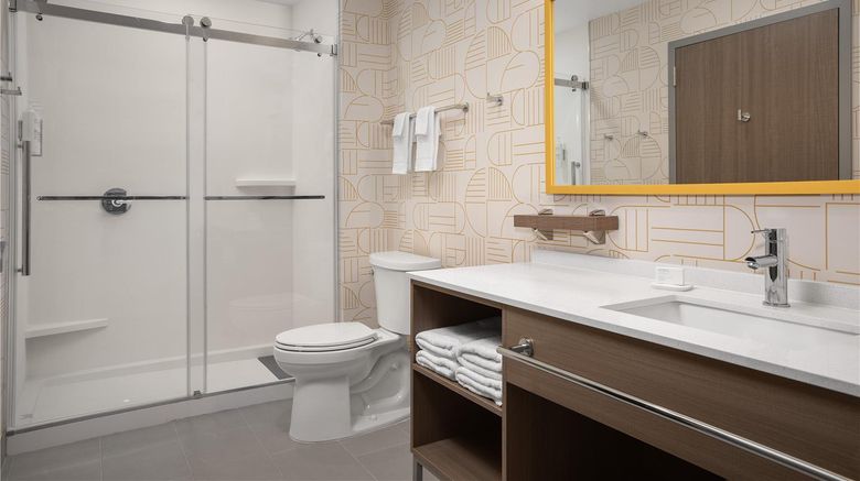<b>Home2 Suites Big Spring Room</b>. Images powered by <a href="https://iceportal.shijigroup.com/" title="IcePortal" target="_blank">IcePortal</a>.