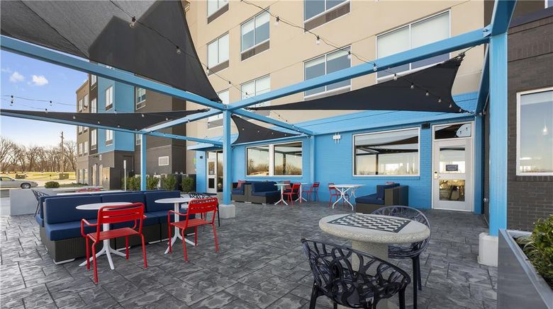 <b>Tru by Hilton Cape Girardeau Exterior</b>. Images powered by <a href="https://iceportal.shijigroup.com/" title="IcePortal" target="_blank">IcePortal</a>.
