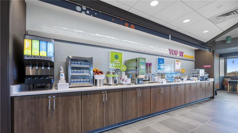 <b>Tru by Hilton Cape Girardeau Restaurant</b>. Images powered by <a href="https://iceportal.shijigroup.com/" title="IcePortal" target="_blank">IcePortal</a>.