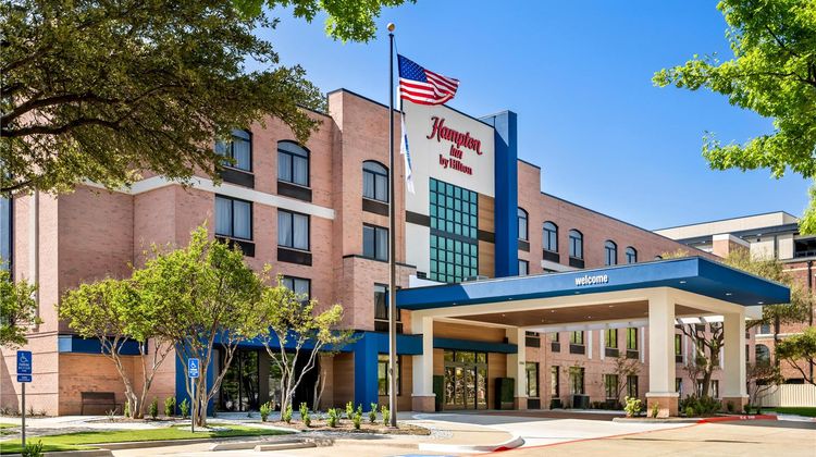 Hampton Inn by Hilton Addison Dallas Exterior