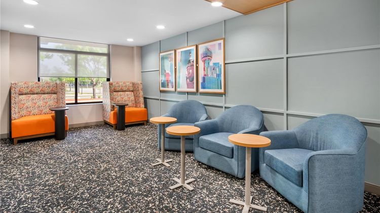 Hampton Inn by Hilton Addison Dallas Lobby