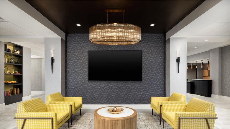 <b>DoubleTree by Hilton Concord Downtown Lobby</b>. Images powered by <a href="https://iceportal.shijigroup.com/" title="IcePortal" target="_blank">IcePortal</a>.