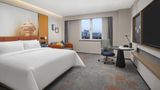Hampton Inn May Fourth Square Room