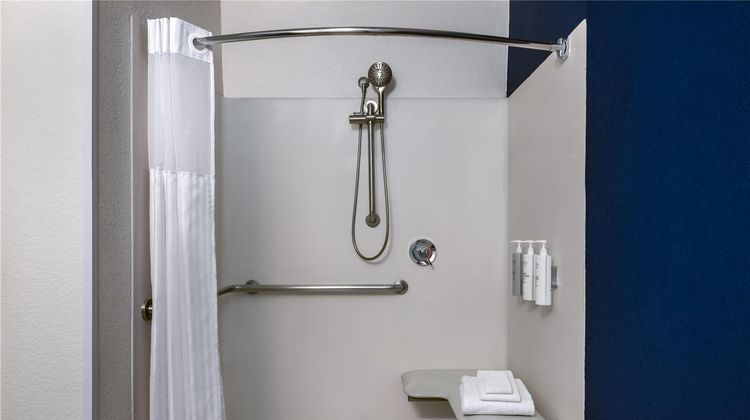 Spark by Hilton Tempe Phoenix Airport Room
