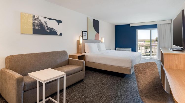 Spark by Hilton Tempe Phoenix Airport Room