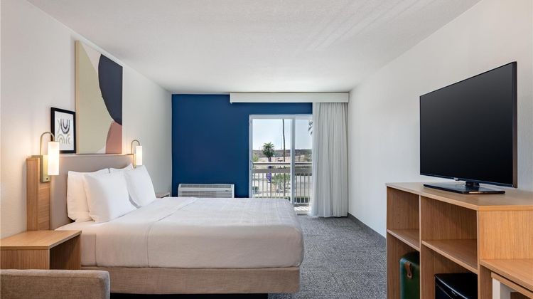 Spark by Hilton Tempe Phoenix Airport Room