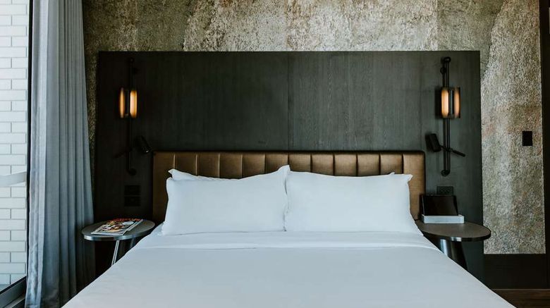 <b>The Motley Hotel Room</b>. Images powered by <a href="https://iceportal.shijigroup.com/" title="IcePortal" target="_blank">IcePortal</a>.