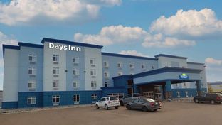 Days Inn & Suites Fort Saskatchewan