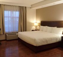 Days Inn & Suites Fort Saskatchewan Room