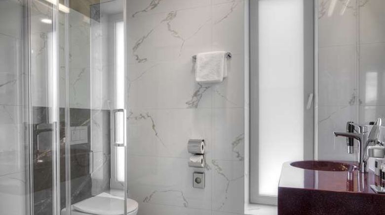 <b>Hotel Essence Room</b>. Images powered by <a href="https://iceportal.shijigroup.com/" title="IcePortal" target="_blank">IcePortal</a>.