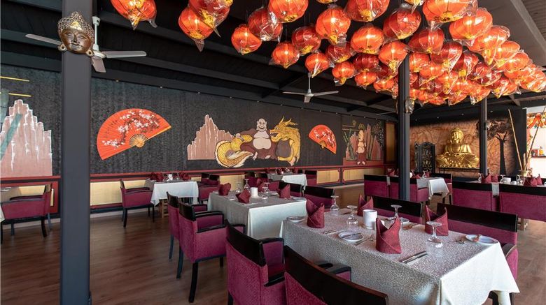 <b>Hurghada Long Beach Resort Restaurant</b>. Images powered by <a href="https://iceportal.shijigroup.com/" title="IcePortal" target="_blank">IcePortal</a>.