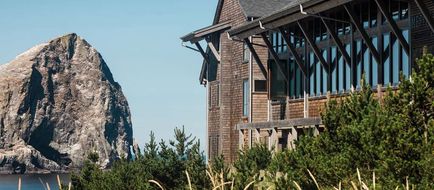 Headlands Coastal Lodge & Spa Exterior