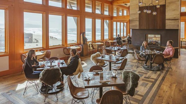 Headlands Coastal Lodge & Spa Restaurant