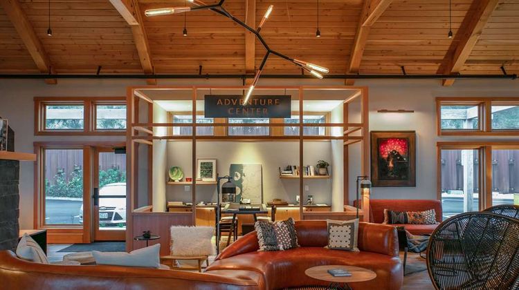 Headlands Coastal Lodge & Spa Lobby