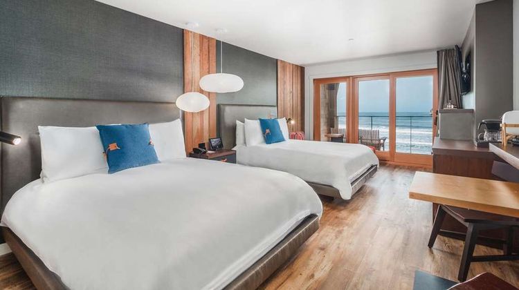 Headlands Coastal Lodge & Spa Suite
