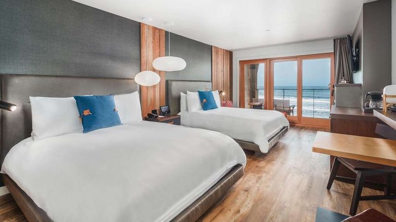 <b>Headlands Coastal Lodge & Spa Suite</b>. Images powered by <a href="https://iceportal.shijigroup.com/" title="IcePortal" target="_blank">IcePortal</a>.