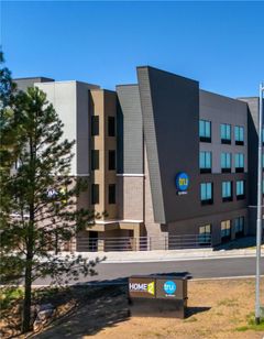 Tru by Hilton Flagstaff