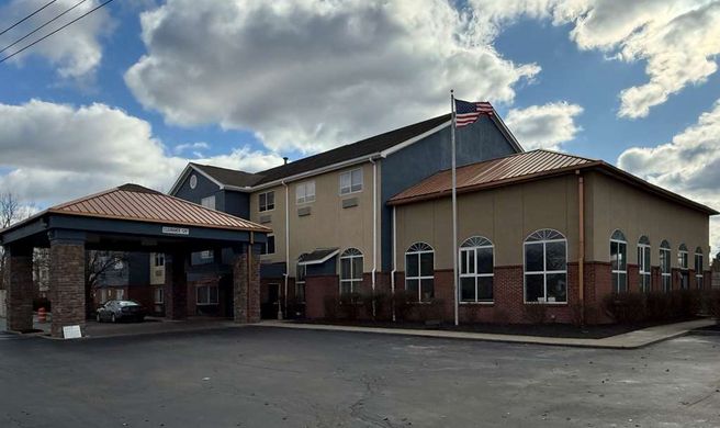 Comfort Inn & Suites Exterior