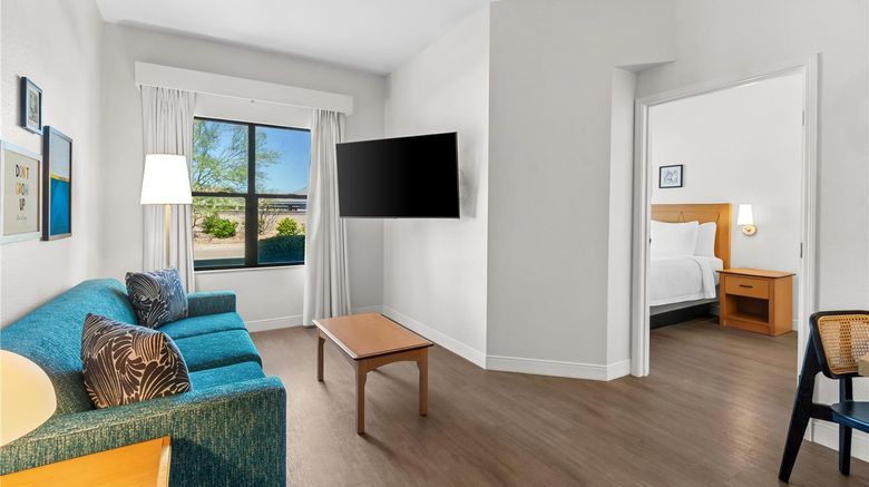 <b>Sonesta ES Suites Goodyear Suite</b>. Images powered by <a href="https://iceportal.shijigroup.com/" title="IcePortal" target="_blank">IcePortal</a>.
