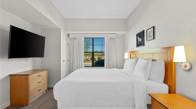 <b>Sonesta ES Suites Goodyear Suite</b>. Images powered by <a href="https://iceportal.shijigroup.com/" title="IcePortal" target="_blank">IcePortal</a>.
