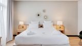 <b>Best Western Plus Le Picardy Room</b>. Images powered by <a href="https://iceportal.shijigroup.com/" title="IcePortal" target="_blank">IcePortal</a>.