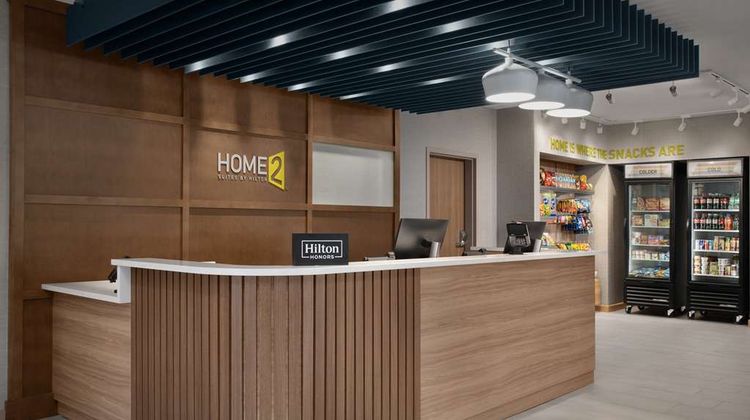 Home2 Suites Lakeland North Lobby