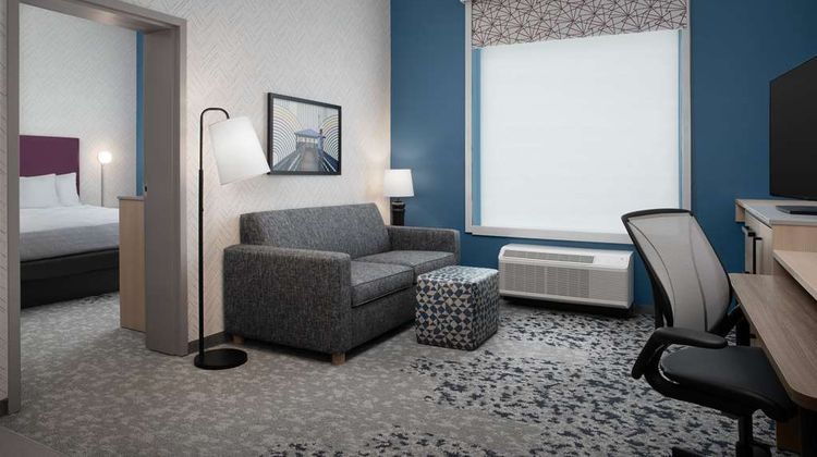 Home2 Suites Lakeland North Room