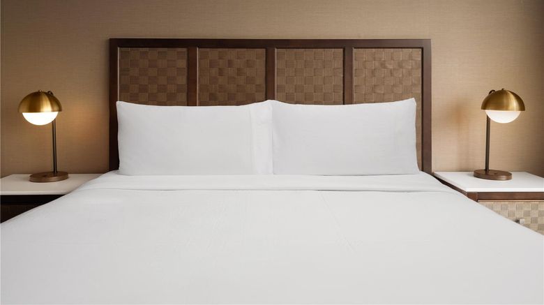 <b>The DEXTRO Little Italy, BW Premier Room</b>. Images powered by <a href="https://iceportal.shijigroup.com/" title="IcePortal" target="_blank">IcePortal</a>.