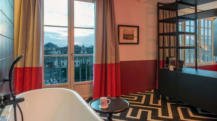 Labe Hotel Room