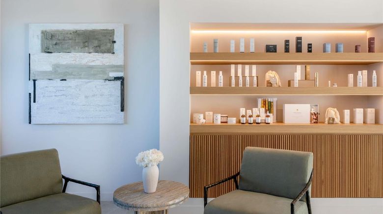 <b>Fairmont La Hacienda Costa del Sol Spa</b>. Images powered by <a href="https://iceportal.shijigroup.com/" title="IcePortal" target="_blank">IcePortal</a>.