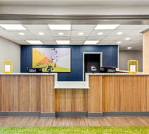Spark by Hilton Wytheville East Main Str Lobby