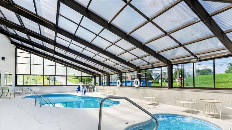 Spark by Hilton Wytheville East Main Str Pool