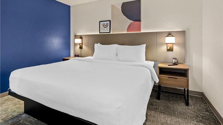 <b>Spark by Hilton Wytheville East Main Str Room</b>. Images powered by <a href="https://iceportal.shijigroup.com/" title="IcePortal" target="_blank">IcePortal</a>.