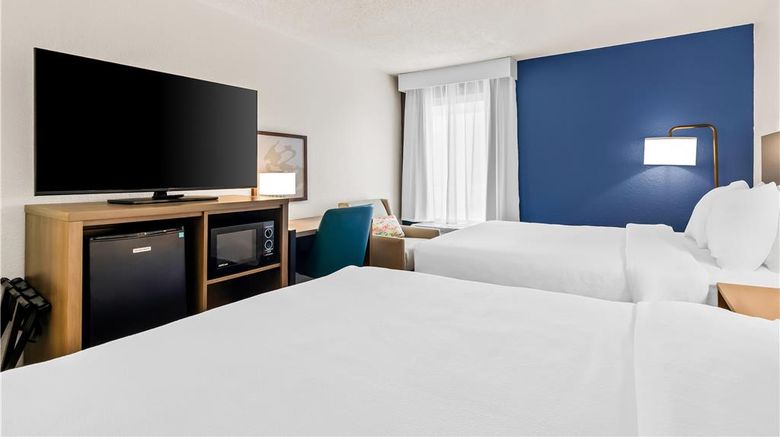 <b>Spark by Hilton Wytheville East Main Str Room</b>. Images powered by <a href="https://iceportal.shijigroup.com/" title="IcePortal" target="_blank">IcePortal</a>.