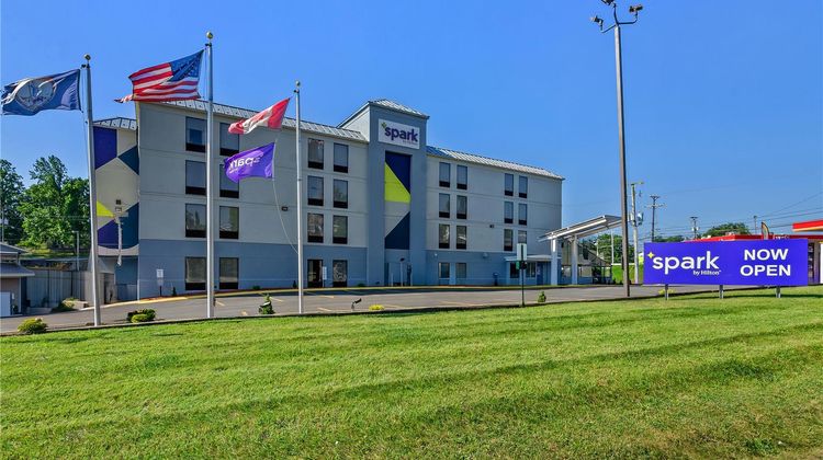 Spark by Hilton Wytheville East Main Str Exterior