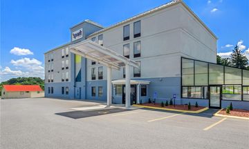 Spark by Hilton Wytheville East Main Str