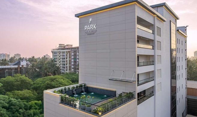 Park Inn & Suites by Radisson East Fort Exterior