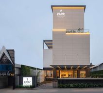 Park Inn & Suites by Radisson East Fort Exterior
