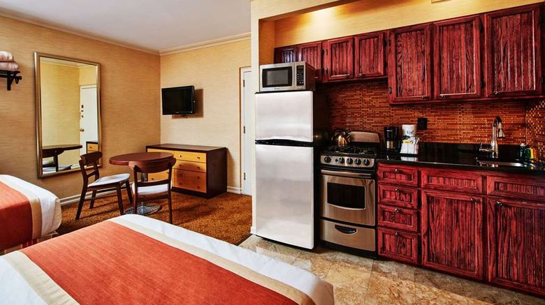 <b>Radio City Apartments Suite</b>. Images powered by <a href="https://iceportal.shijigroup.com/" title="IcePortal" target="_blank">IcePortal</a>.