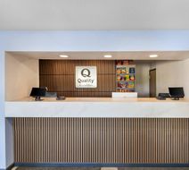 Quality Inn Johnstown Lobby