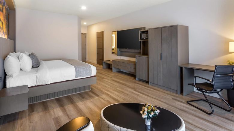 <b>The Valor Hotel Room</b>. Images powered by <a href="https://iceportal.shijigroup.com/" title="IcePortal" target="_blank">IcePortal</a>.